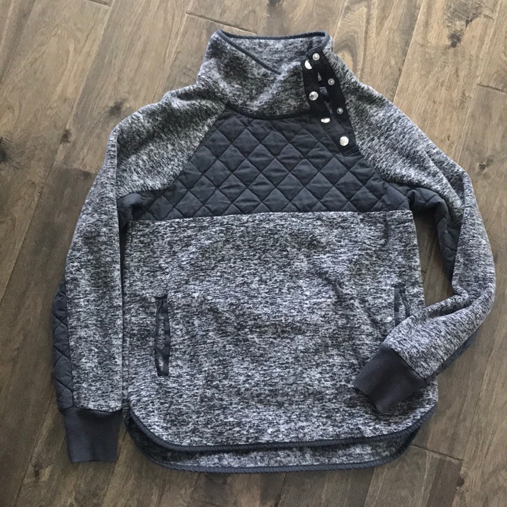 A&F Abercrombie Quilted Fleece Pullover Small